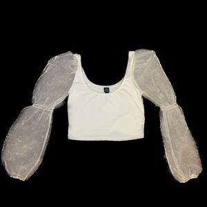 Girly puff sleeve top